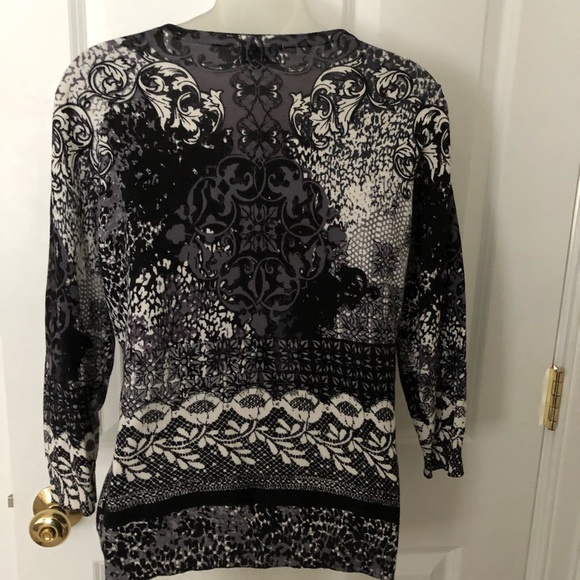 Beautiful Joseph Cardigan Sweater - Picture 3 of 7